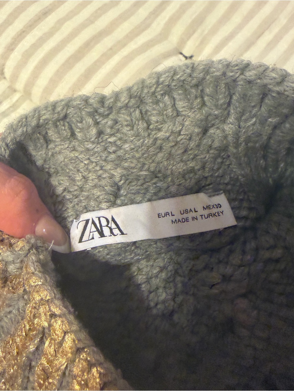 Zara Gold Metallic Grey Cable Knit Sweater Vest - Picture 3 of 4